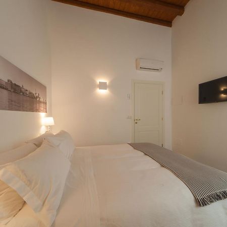 La Soffitta Covelli Bed and Breakfast Trani Eksteriør billede