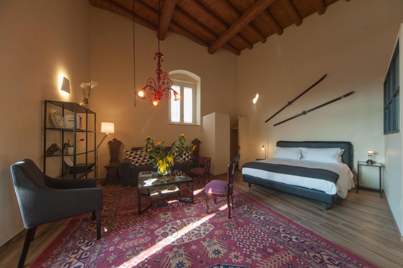 La Soffitta Covelli Bed and Breakfast Trani Eksteriør billede